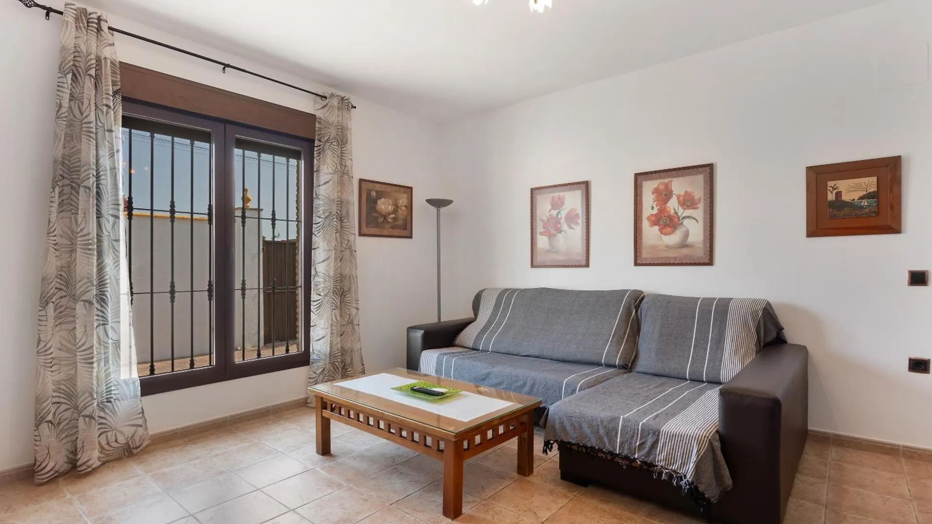 Echizzo Villa Chiclana de la Frontera 0*,  Spain
